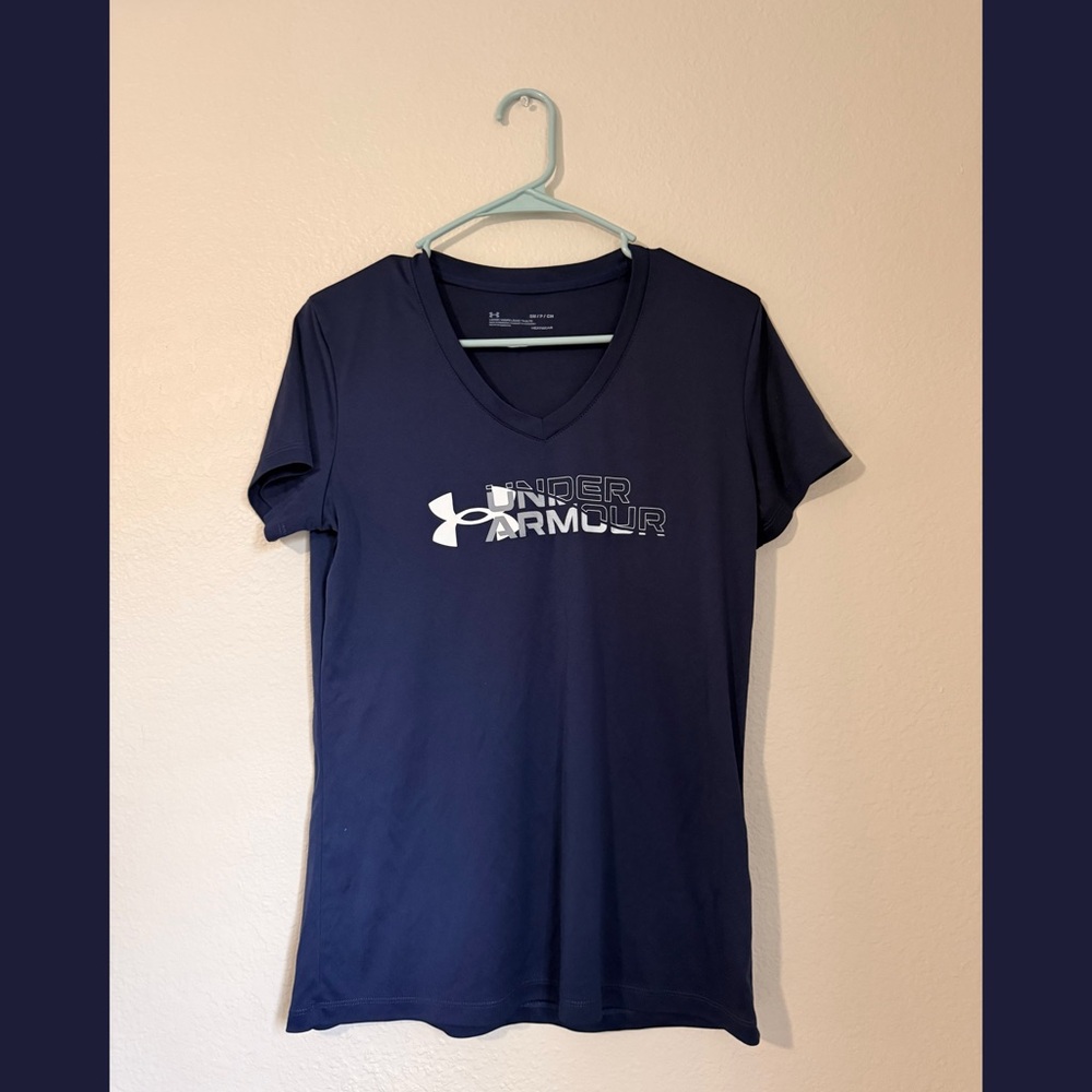 Under Armour HeatGear V-Neck Graphic Tee - Navy Blue - Size SM